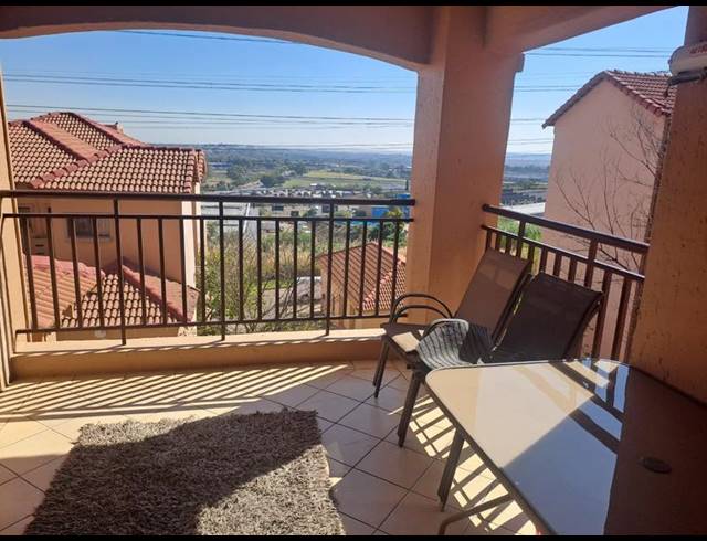 2 BEDROOM COMPLEX FOR SALE IN SUNNYROCK